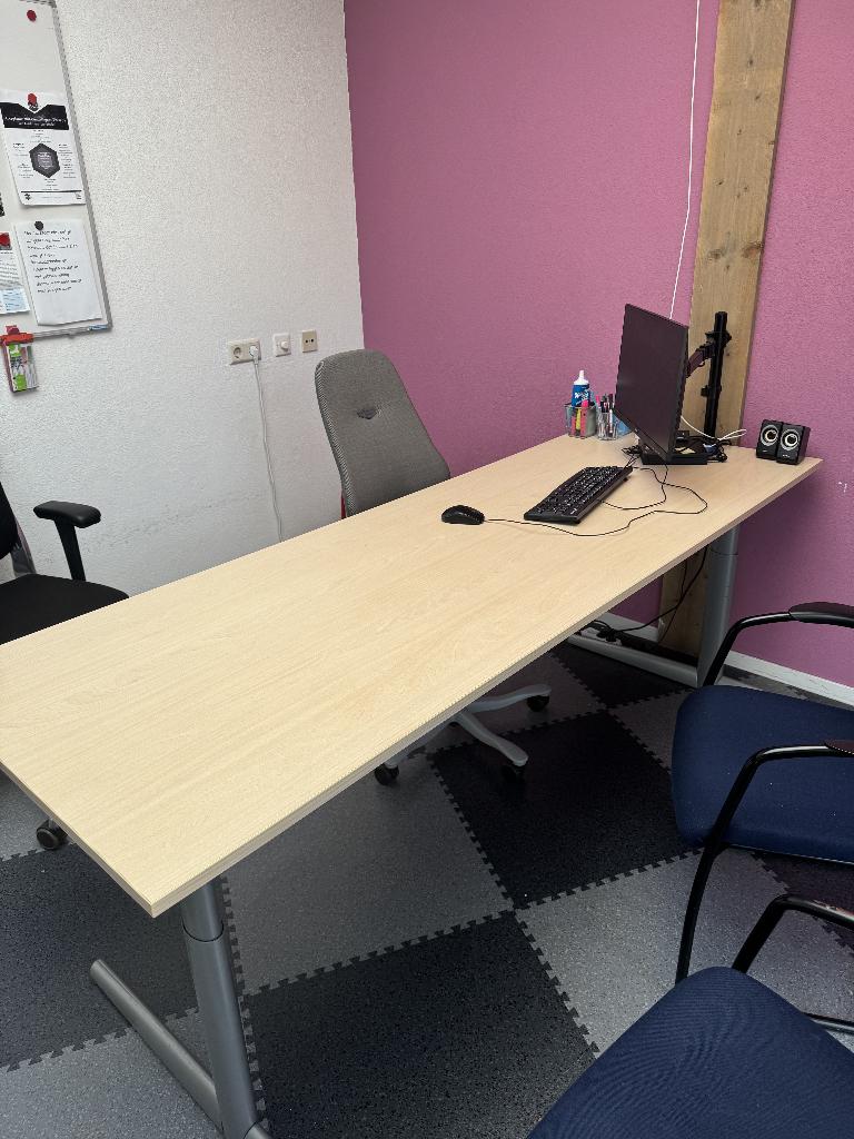 Ahrend hoog-laag bureau 220x80, Huis en Inrichting, Bureaus, Ophalen, Overige typen, Hout, Zo goed als nieuw