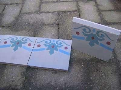 75 Antieke plinten grijs/groen/blauw/rood 14,5x14,5x1,5, Ophalen, Steen of Klei, Nieuw, Minder dan 50 cm