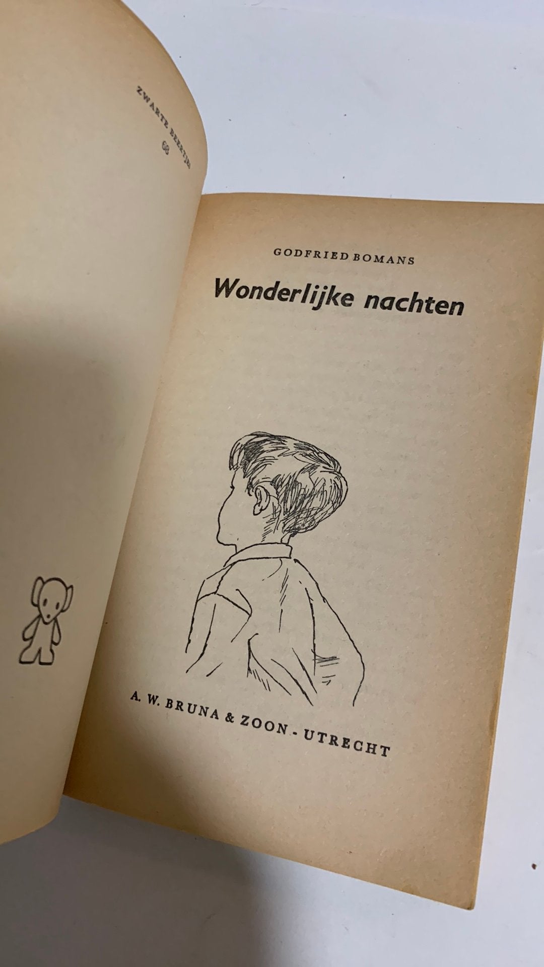 Wonderlijke nachten - Godfried Bomans (Zwarte Beertjes), Boeken, Ophalen of Verzenden, Zo goed als nieuw