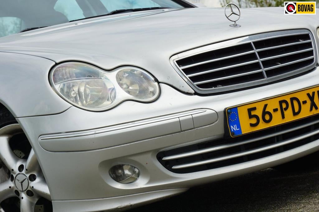 Mercedes-Benz C-klasse 180 K. Avantgarde AUT | Brilliant Sil, Auto's, Mercedes-Benz, Automaat, Gebruikt, Zwart, 1796 cc