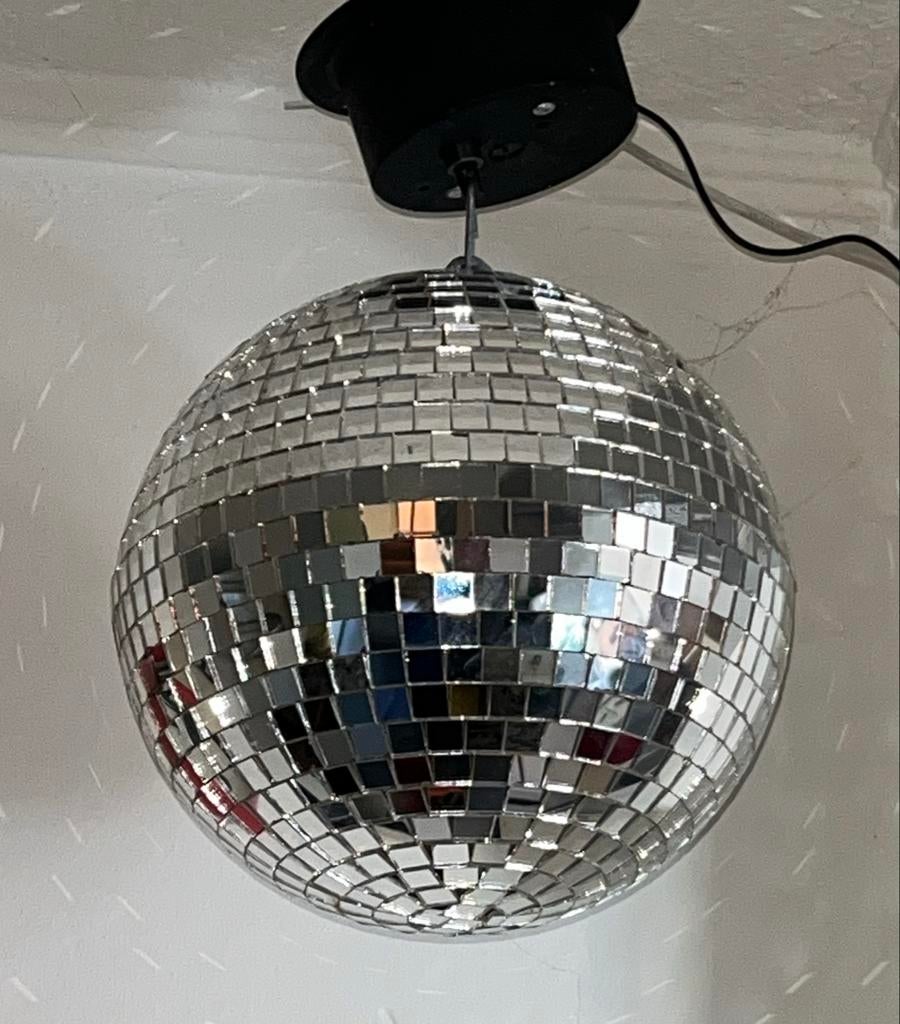 Discobal met motor; bal draait rond, Hobby en Vrije tijd, Feestartikelen, Ophalen of Verzenden