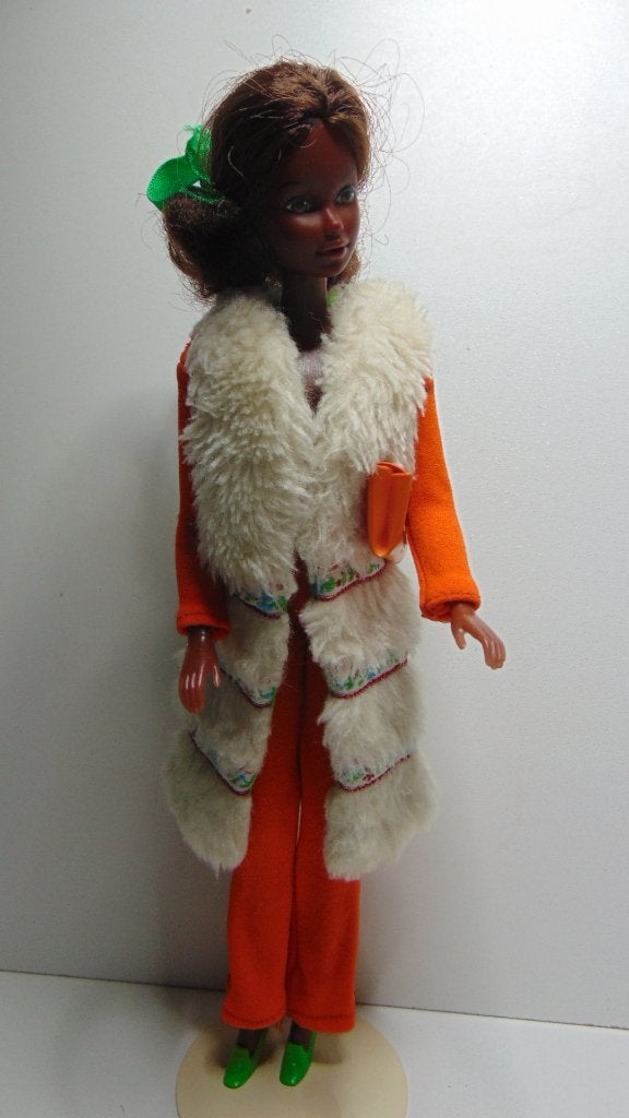 Barbie "Wild Things" (#3439) uit 1971 lange coat, Ophalen of Verzenden, Gebruikt, Kleertjes