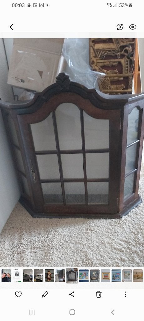 Antieke houten vitrinekast met glazen deuren, Ophalen