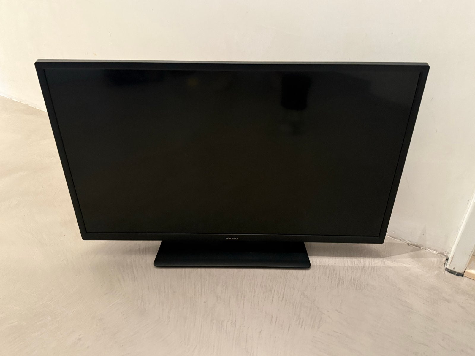 Salora 32FA7504 LED TV - 80 cm (32 inch), 50 Hz, HD Ready (720p), 60 tot 80 cm, Ophalen