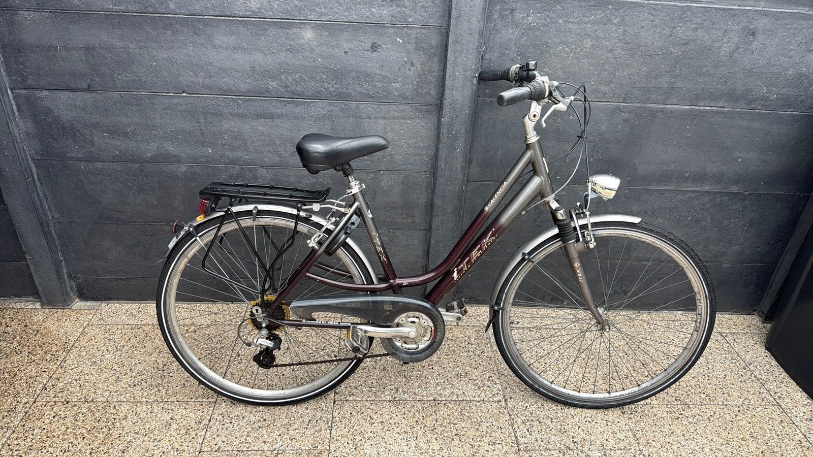 Zeer nette damesfiets İtek 28 inch.21 versnellingen, Fietsen en Brommers, Versnellingen, Zo goed als nieuw, 50 tot 53 cm, Ophalen