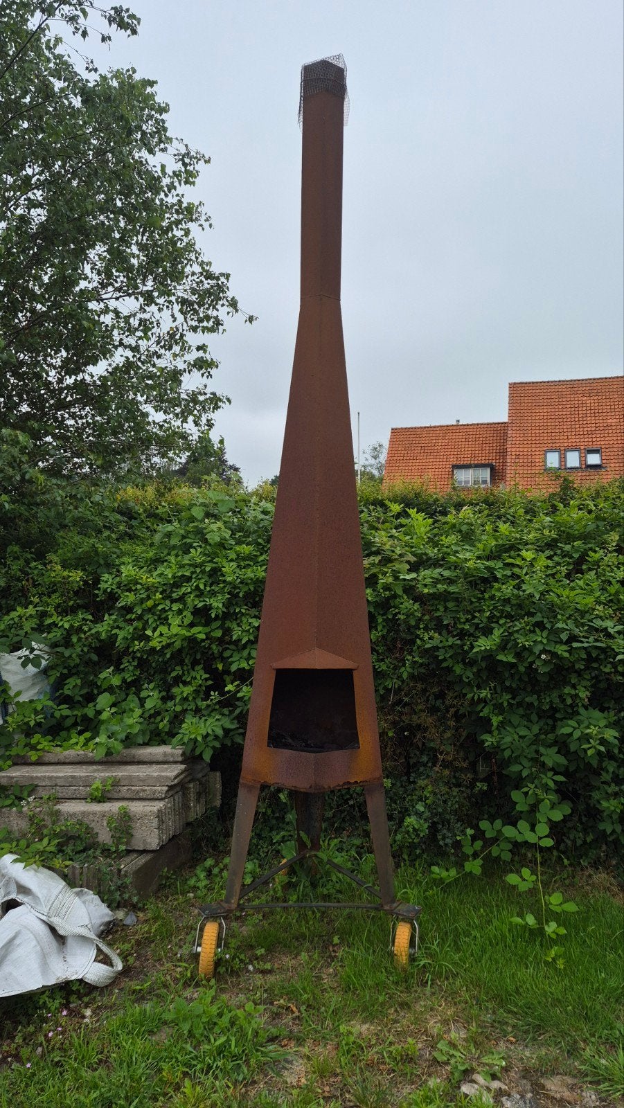 Robuuste stalen Tuinhaard op Wielen, Tuin en Terras, Ophalen, Gebruikt