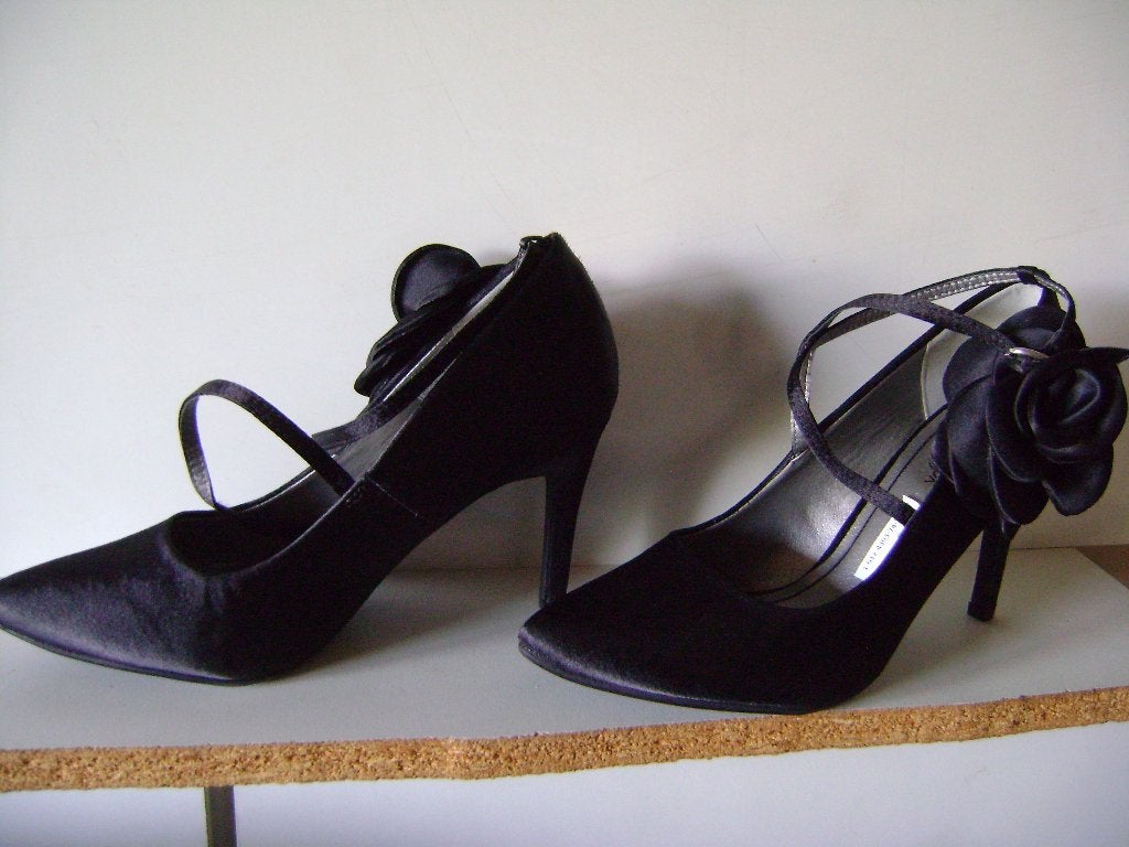 Dames pumps Blue Box Textiel satijnlook mt 38 met hak 8cm, Blue Box, Pumps, Zwart, Ophalen of Verzenden