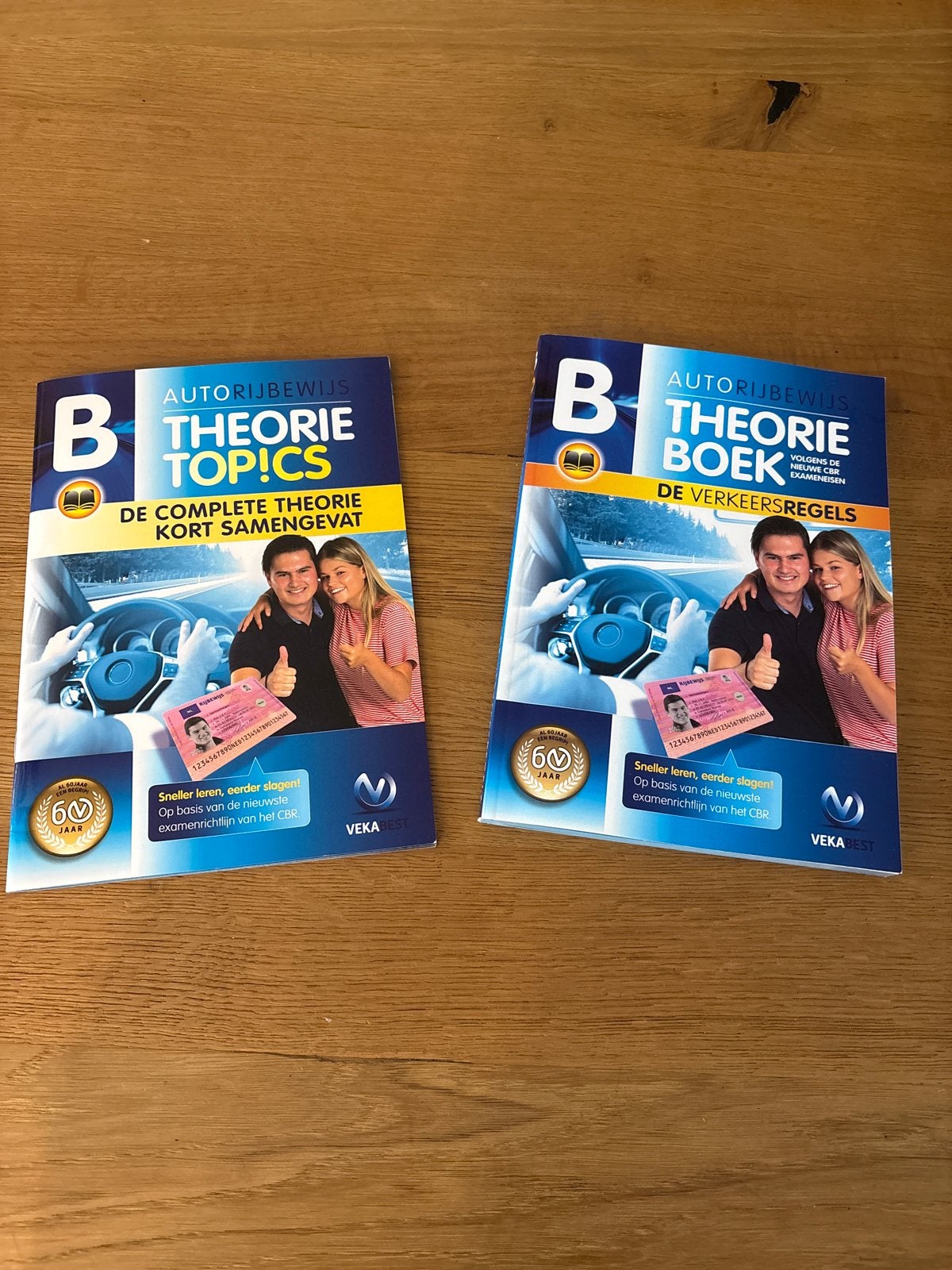 VekaBest Autorijbewijs Theorie Boek & Theorie Topics, Boeken, Ophalen of Verzenden, Zo goed als nieuw, Overige niveaus