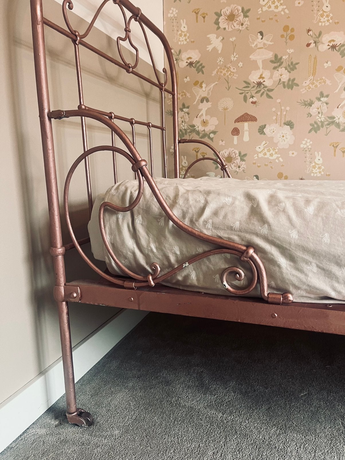 Vintage brocante kinder bed roze - mag snel weg, Ophalen