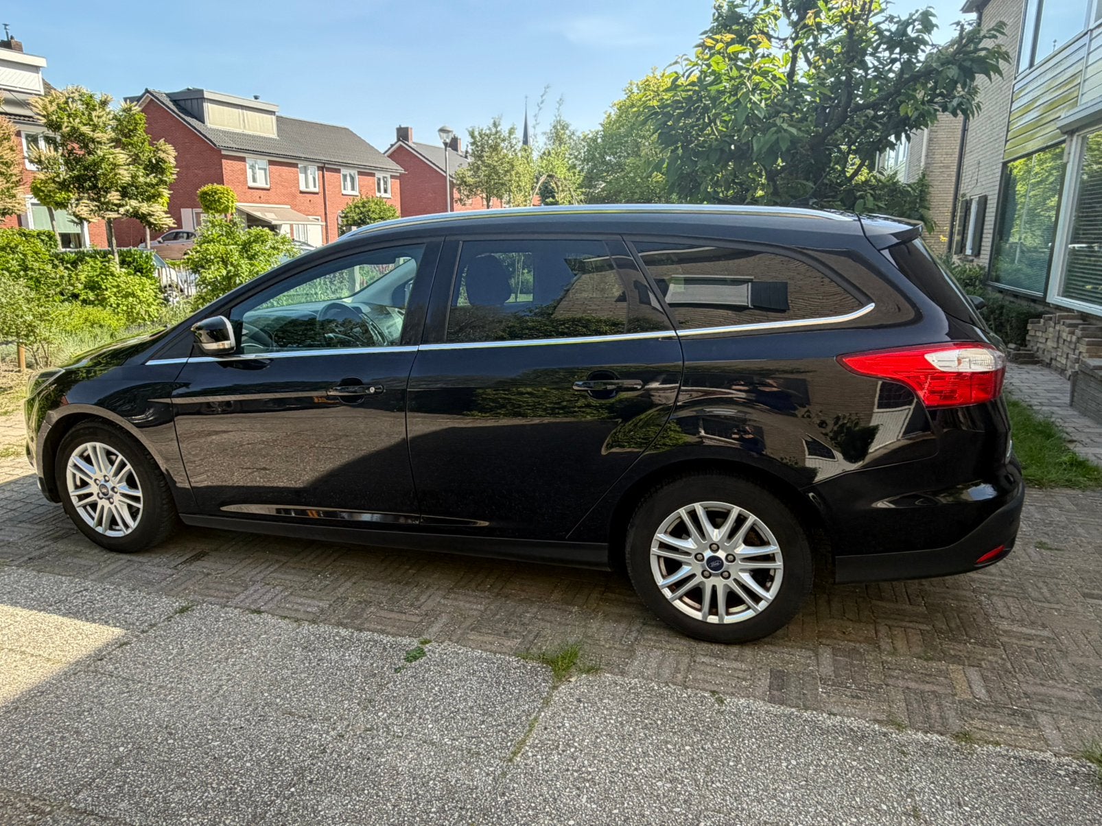 Ford Focus 1.6 Tdci 77KW Wagon 2013 Zwart, Auto's, Ford, Euro 5, Zwart, 4 cilinders, Zwart