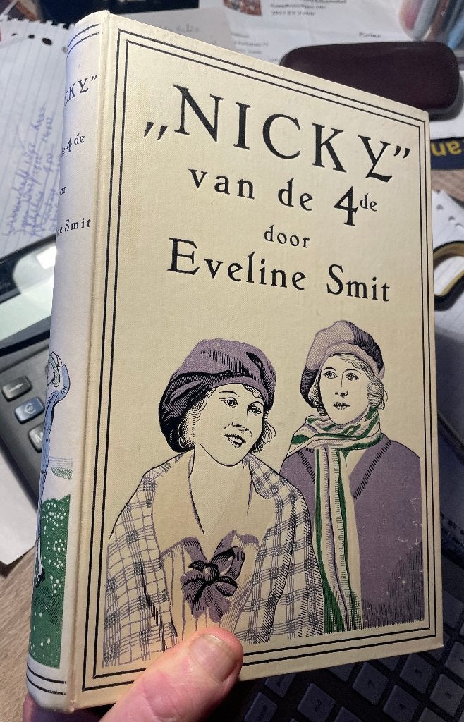 Nicky van de 4de - Eveline Smit, Gelezen, Eveline Smit, Ophalen of Verzenden, Nederland