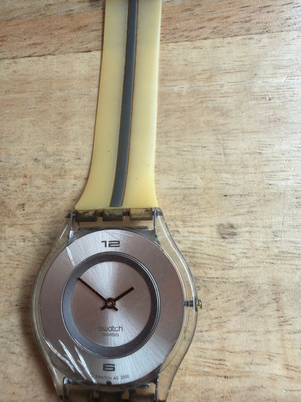 Swatch Polshorloge - Transparant met Geel Bandje, Kunststof, Gebruikt, Polshorloge, Swatch