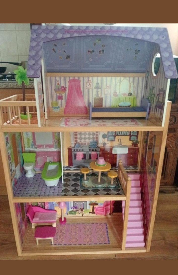 KidKraft Kayla Poppenhuis met 11 meubelstukken, Ophalen, Zo goed als nieuw, Poppenhuis