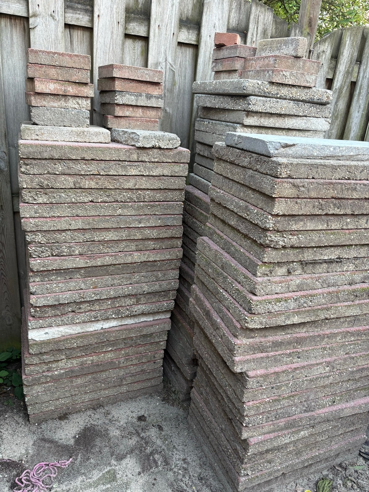 Gebruikte terrastegels 40x60 cm, rood, Tuin en Terras, Ophalen, Gebruikt, Beton, Terrastegels