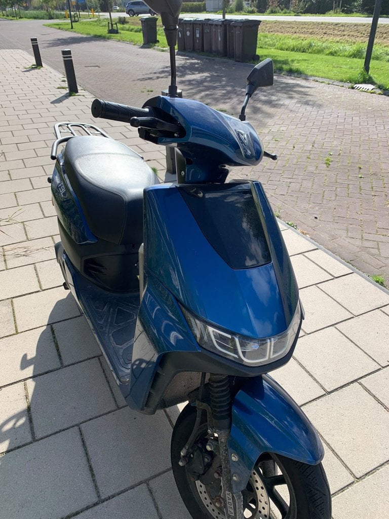 Elektrische scooter Yadea T9L, 2023, 5567km, Fietsen en Brommers, Ophalen, Gebruikt, Maximaal 45 km/u, Elektrisch