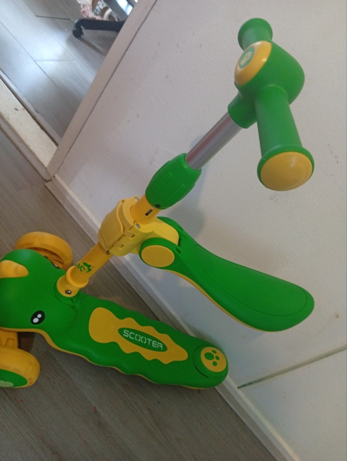 Dino step - zo goed als nieuw vandaag ophalen, Ophalen of Verzenden, Zo goed als nieuw, Gewone step, Onbekend
