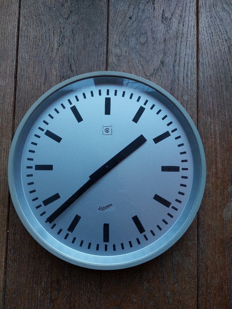 Industriële Wandklok, fabrieksklok, Ericsson DVC., Ophalen of Verzenden