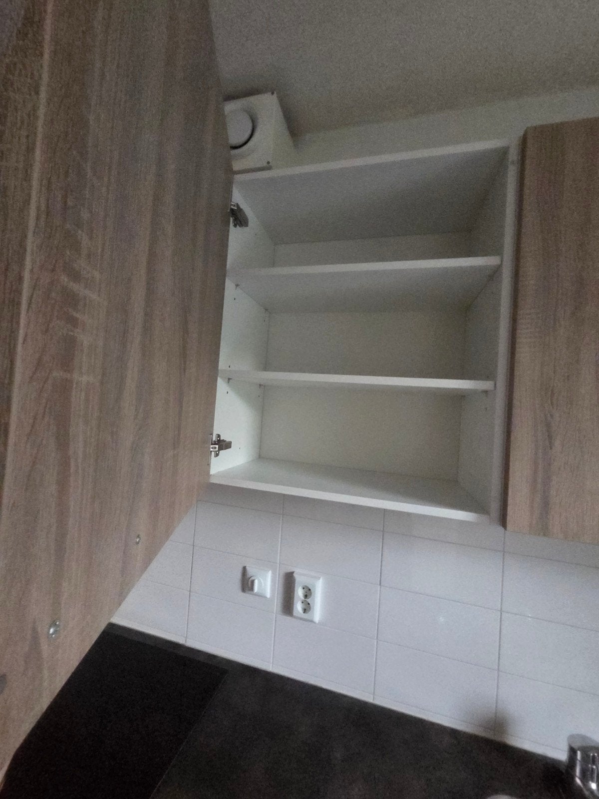 Foto 10 van Complete keuken met inbouwapparatuur
