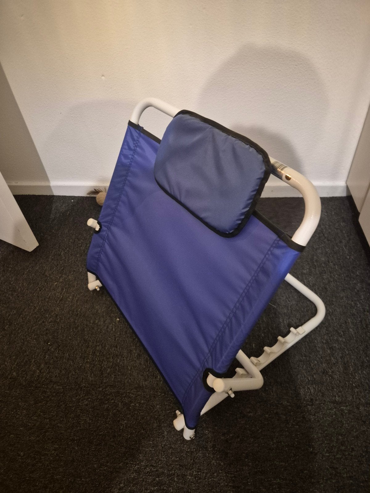 Thuasne ruggensteun met een blauwe, ademende nylon stof, Ophalen, Campingstoel