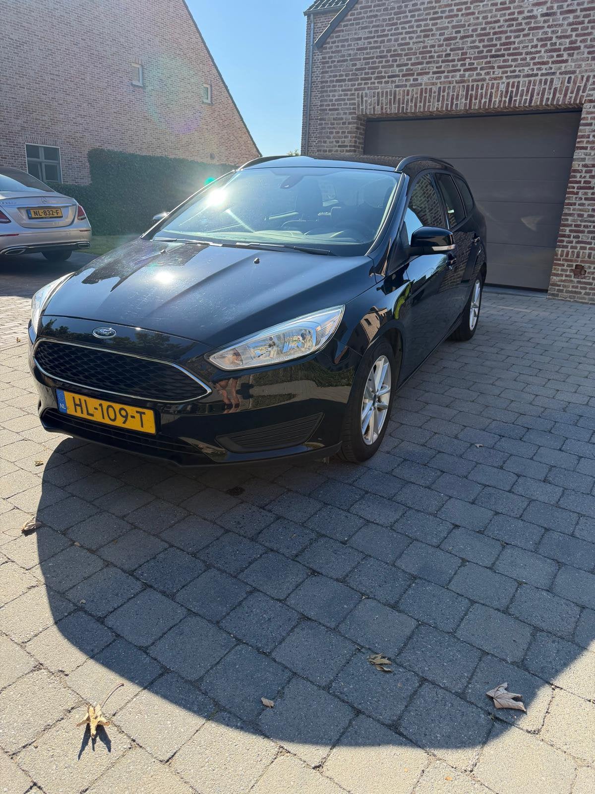 Ford Focus 1.0 Ecoboost 100pk 2015 Zwart NIEUWE MOTOR!, 100 pk, Zwart, Origineel Nederlands, Handgeschakeld
