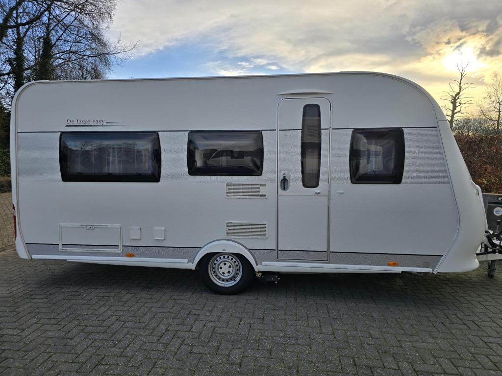 Hobby De luxe Easy 460 LU met mover en lengtebedden, Rondzit, Hobby, Bedrijf, Overige typen