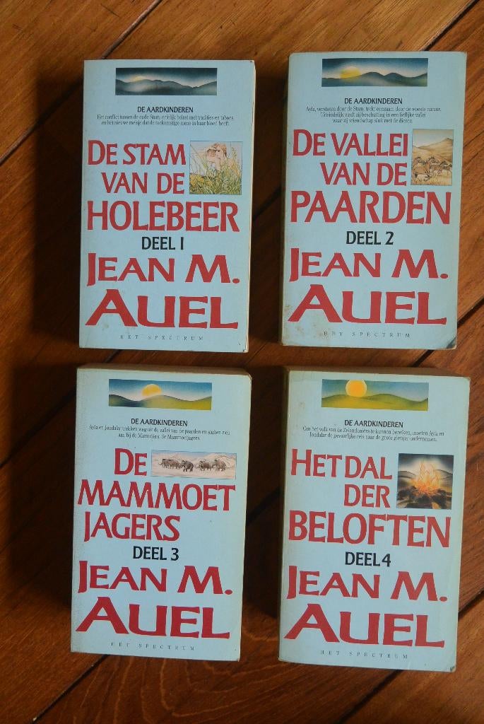 De Aardkinderen Deel t/m 4 Jean M. Auel Stam van de Holebeer, Boeken, Ophalen of Verzenden, Gelezen, Jean M. Auel