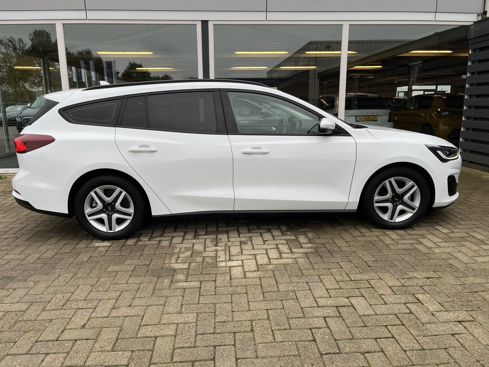 Ford FOCUS Wagon 1.0 EcoBoost Hybrid Connected Nieuw model!, 125 pk, Gebruikt, Euro 6, Met garantie (alle)