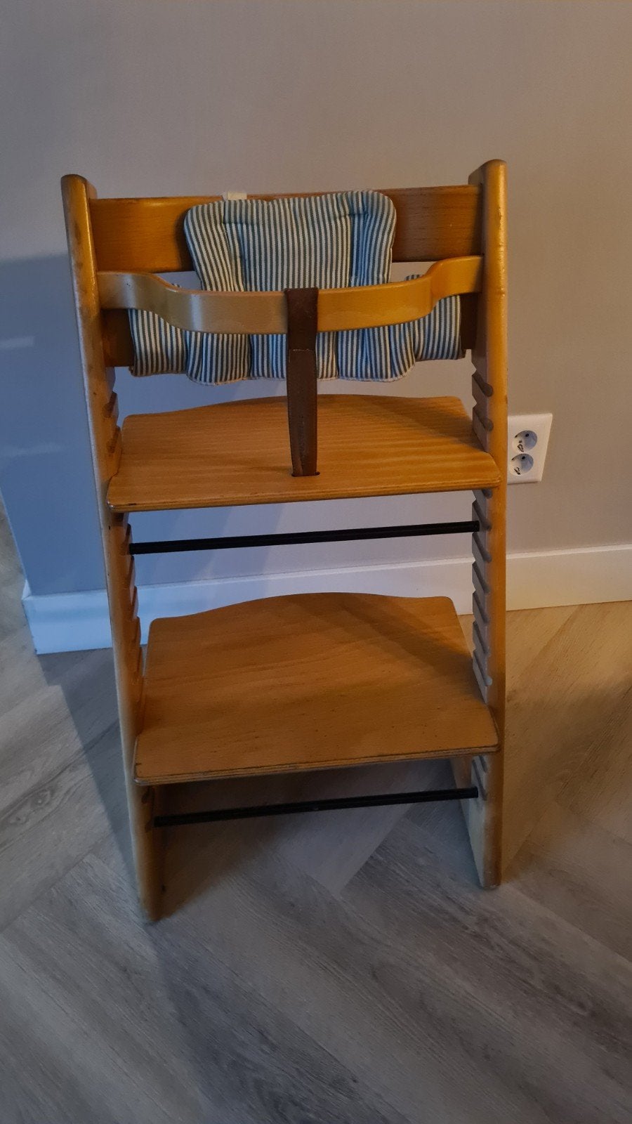 Stokke Tripp Trapp meegroeistoel met baby set, Ophalen, Gebruikt, Meegroeistoel, Aanschuifbaar