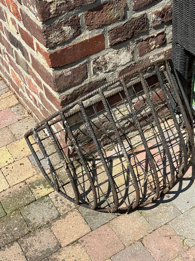 Decoratieve wand bak van metaal, Ophalen, Gebruikt