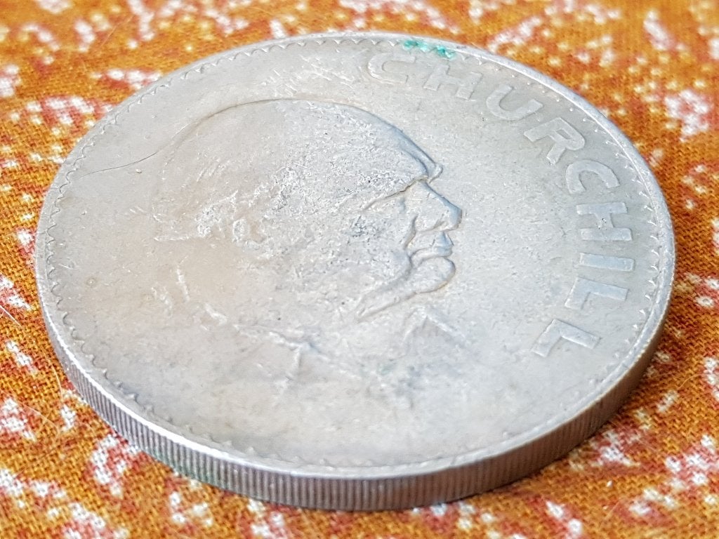 Mooie oude vintage Churchill penning uit Engeland 3,8 cm.
