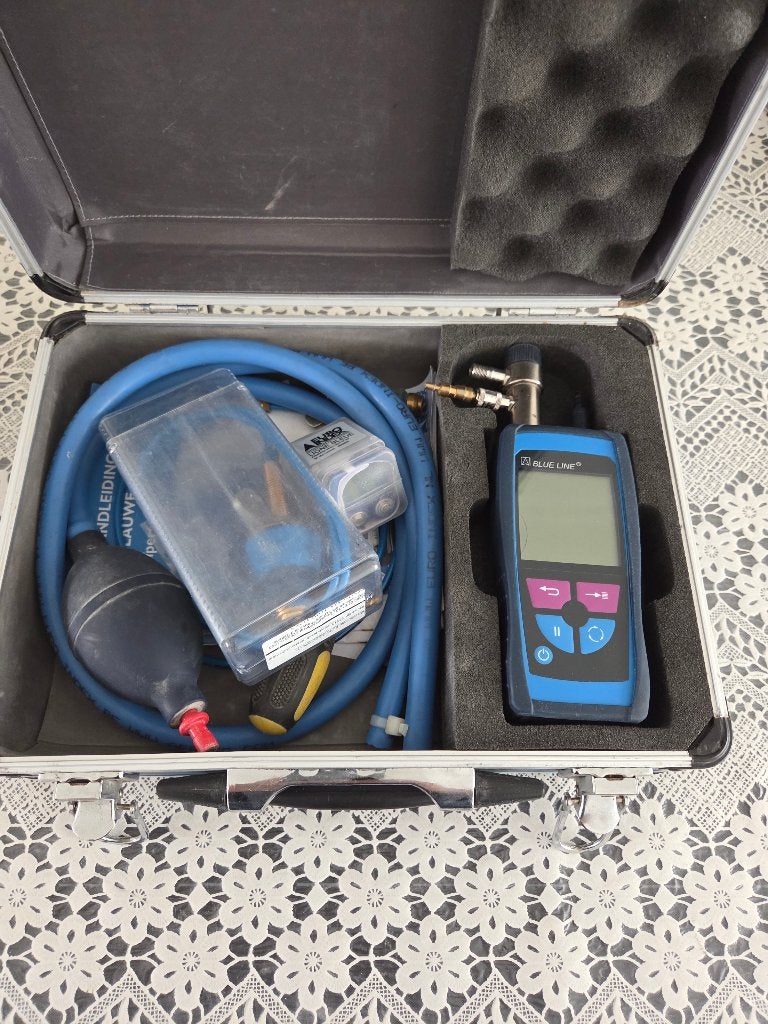 Blauwe lijn s2601 manometer!!, Doe-het-zelf en Verbouw, Meetapparatuur, Ophalen of Verzenden, Zo goed als nieuw, Druk