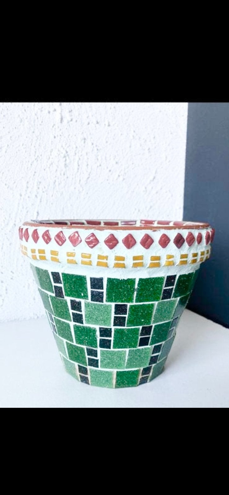 prachtig AMBACHTELIJK MOZAÏEK BLOEMPOT, Rond, Ophalen of Verzenden, Zo goed als nieuw, Balkon