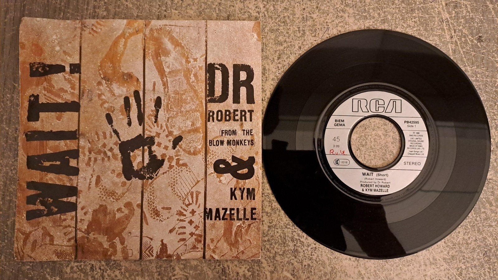 Robert howard & kim mazelle  - wait, Gebruikt, 7 inch, Pop, Fotohoes