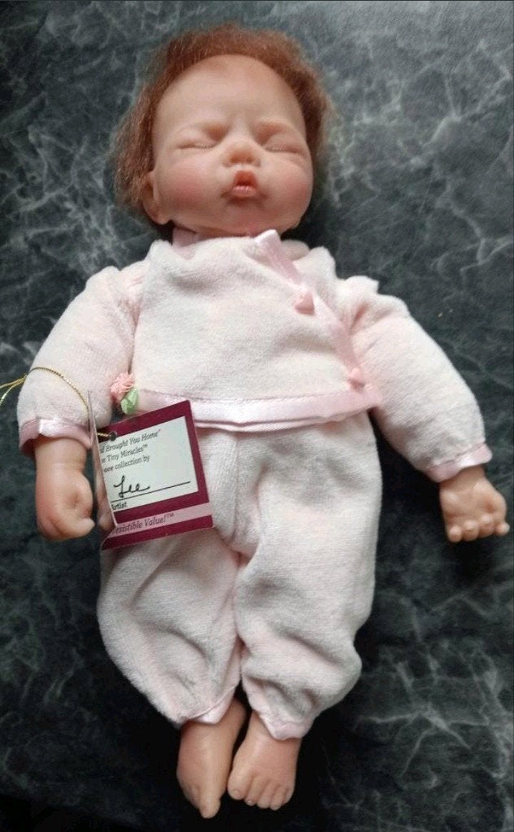 Pop donna lee Ashton drake 25cm, Verzamelen, Poppen, Ophalen, Zo goed als nieuw, Pop