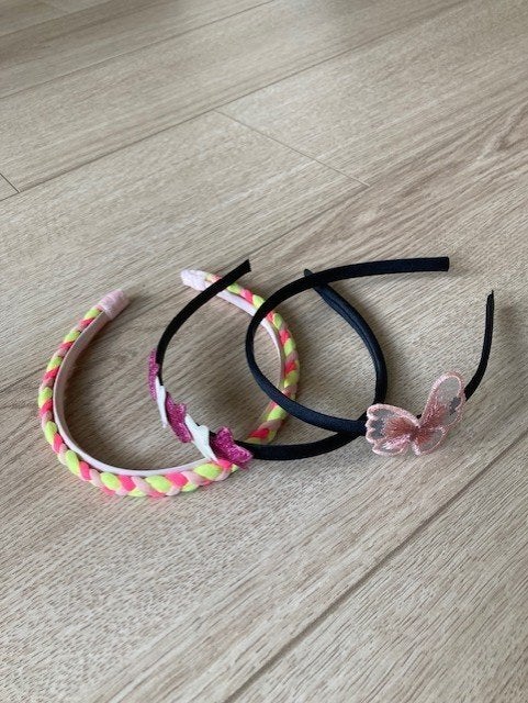 3 x diadeem/haarband: gevlochten, vlinder en sterren, Kinderen en Baby's, Kindermode-accessoires, Ophalen of Verzenden, Zo goed als nieuw