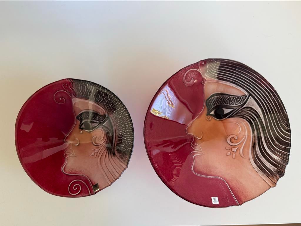 Twee gesigneerde Mats Jonasson Athena schalen, Scandinavisch, Antiek en Kunst, Ophalen