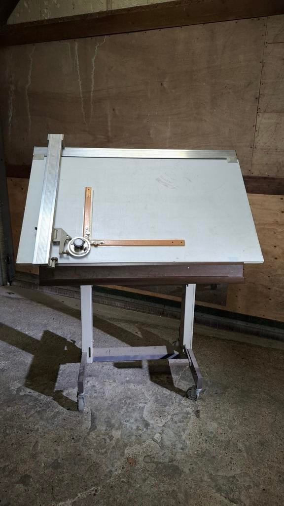 Tekentafel met tekenmachine en linialen, Ophalen of Verzenden, Gebruikt