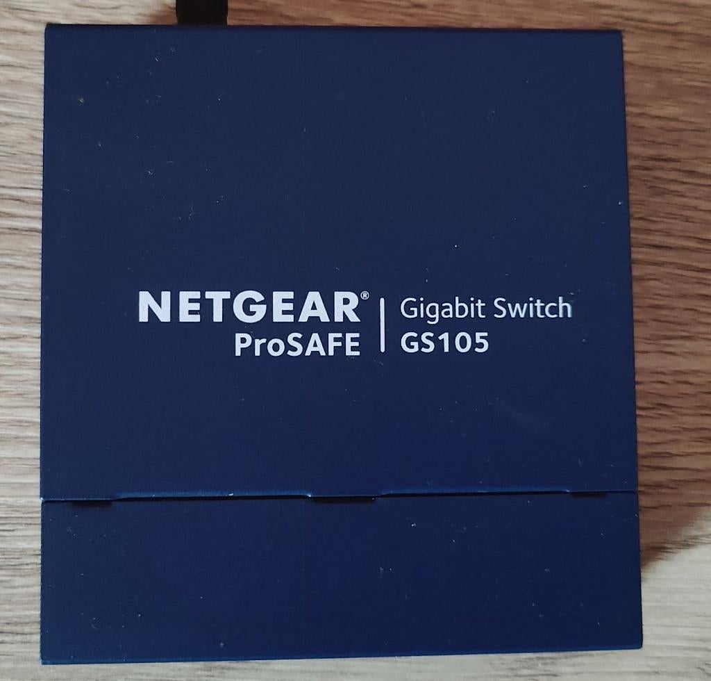 Netgear Gigabit switch, Computers en Software, Netwerk switches, Ophalen of Verzenden, Gebruikt
