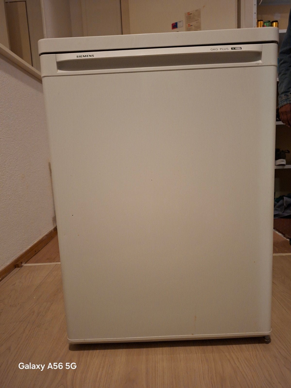 Siemens Vriezer - Compact en Efficiënt, Witgoed en Apparatuur, Gebruikt, 75 tot 100 liter, Met aparte vriezer, Energieklasse A of zuiniger