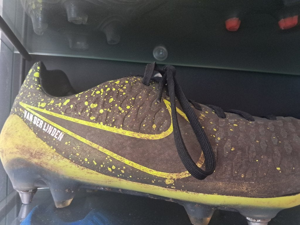 Matchworn schoenen te koop ophalen in utrecht, Ophalen, Zo goed als nieuw, Overige binnenlandse clubs, Overige typen