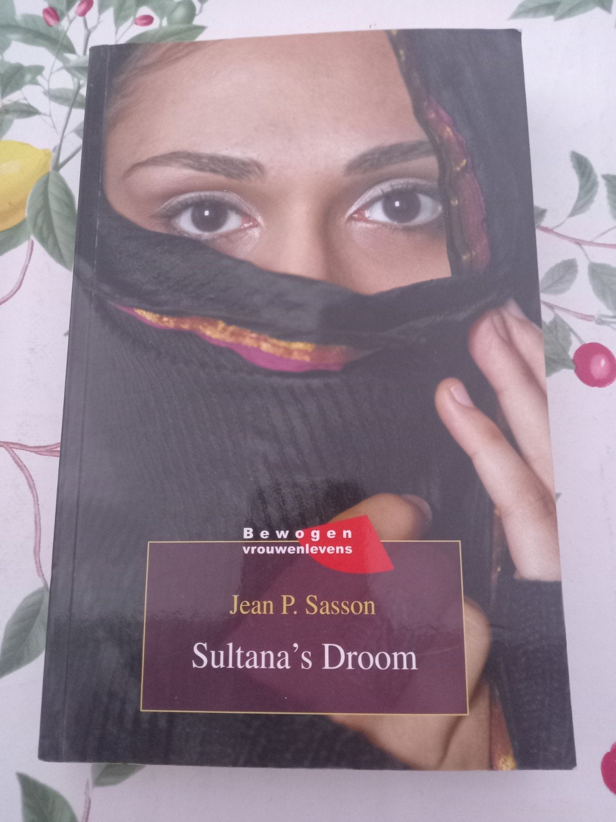 Z Sultana's Droom - Jean P. Sasson (Bewogen Vrouwenlevens), Boeken, Ophalen of Verzenden, Gelezen, Jean P. Sasson, Nederland