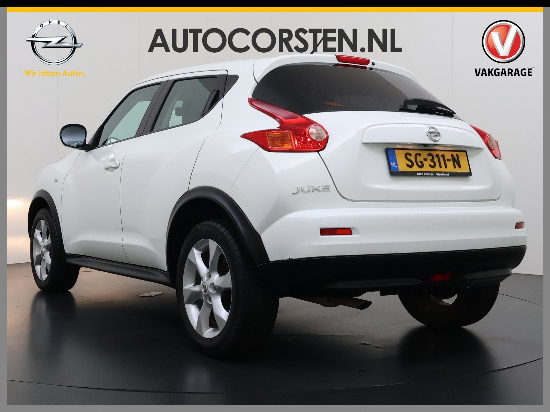 Nissan Juke 1.6I Camera Navi Ecc Bluetooth Cruise Control Ac, Auto's, Euro 5, Stof, Zwart, 4 cilinders