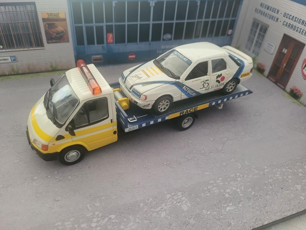 Vitesse ford sierra cosworth, Hobby en Vrije tijd, Modelauto's | 1:43, Ophalen of Verzenden, Zo goed als nieuw, Auto, Overige merken