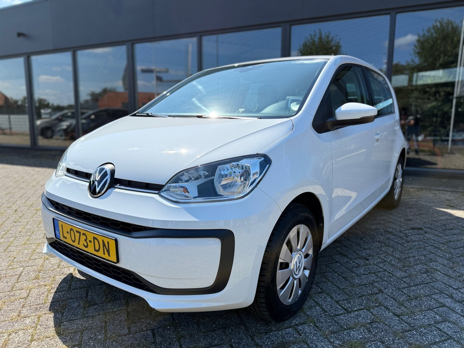 Volkswagen Up! 1.0, Stof, Gebruikt, 4 stoelen, Origineel Nederlands