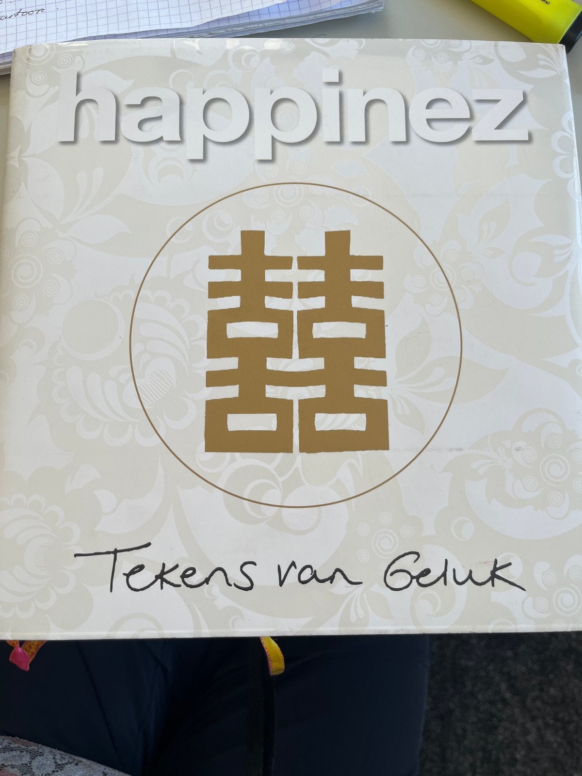 Happinez Tekens van Geluk - Inspirerend Boek, Boeken, Ophalen of Verzenden, Gelezen, Nederland