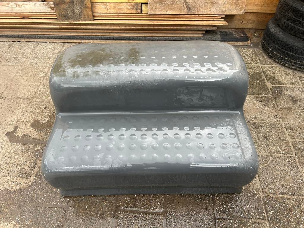 Degelijke opstap jacuzzi, Tuin en Terras, Ophalen, Zo goed als nieuw