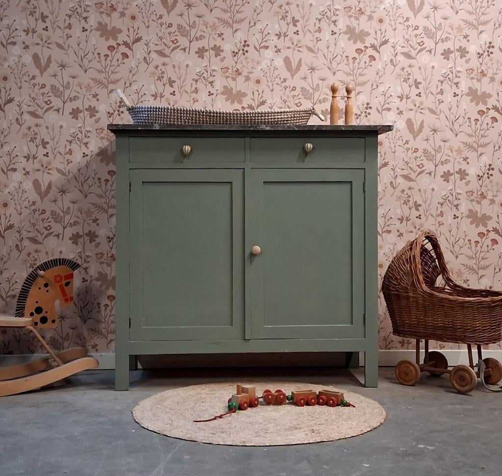 Vintage groene commode met grijs marmeren blad ‘Eden’, 50 tot 70 cm, Josièfine Vintage Line, Ophalen of Verzenden, Info@josiefine.nl
