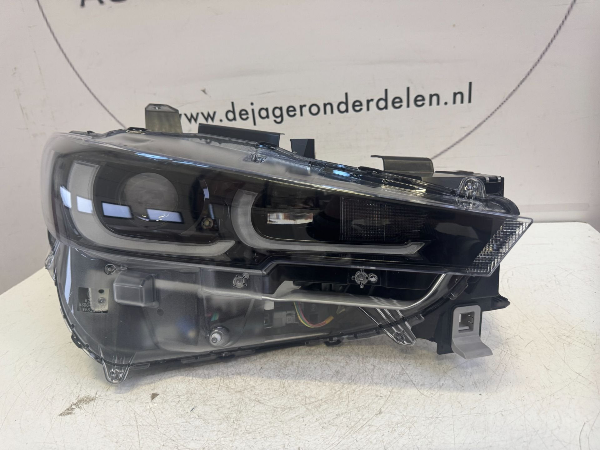 MAZDA CX5 CX 5 FACELIFT LED KOPLAMP RECHTS KSD651030, Gebruikt, Shinchi, Fuchu-Cho 3-1
730-8670  Hiroshima, Mazda Motor Corporation