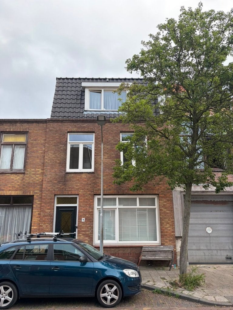 Te huur | Dubbele bovenwoning | 2 badkamers | Haarlem, Huizen en Kamers, Via bemiddelaar, 80 m², Bovenwoning, Noord-Holland