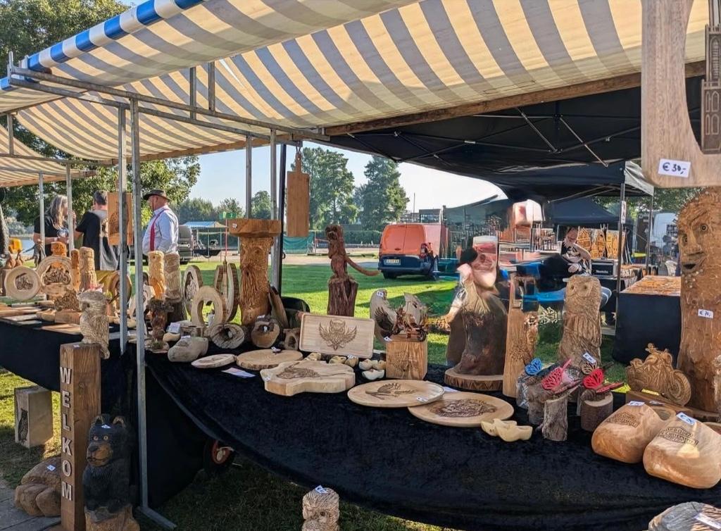 Braderie kramen te huur, Hobby en Vrije tijd, Feestartikelen | Verhuur, Gebruikt, Overige, Ophalen of Verzenden